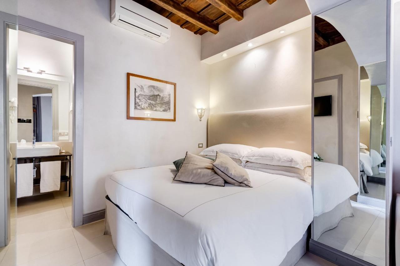 Rome Frattina27 Hotel Bagian luar foto