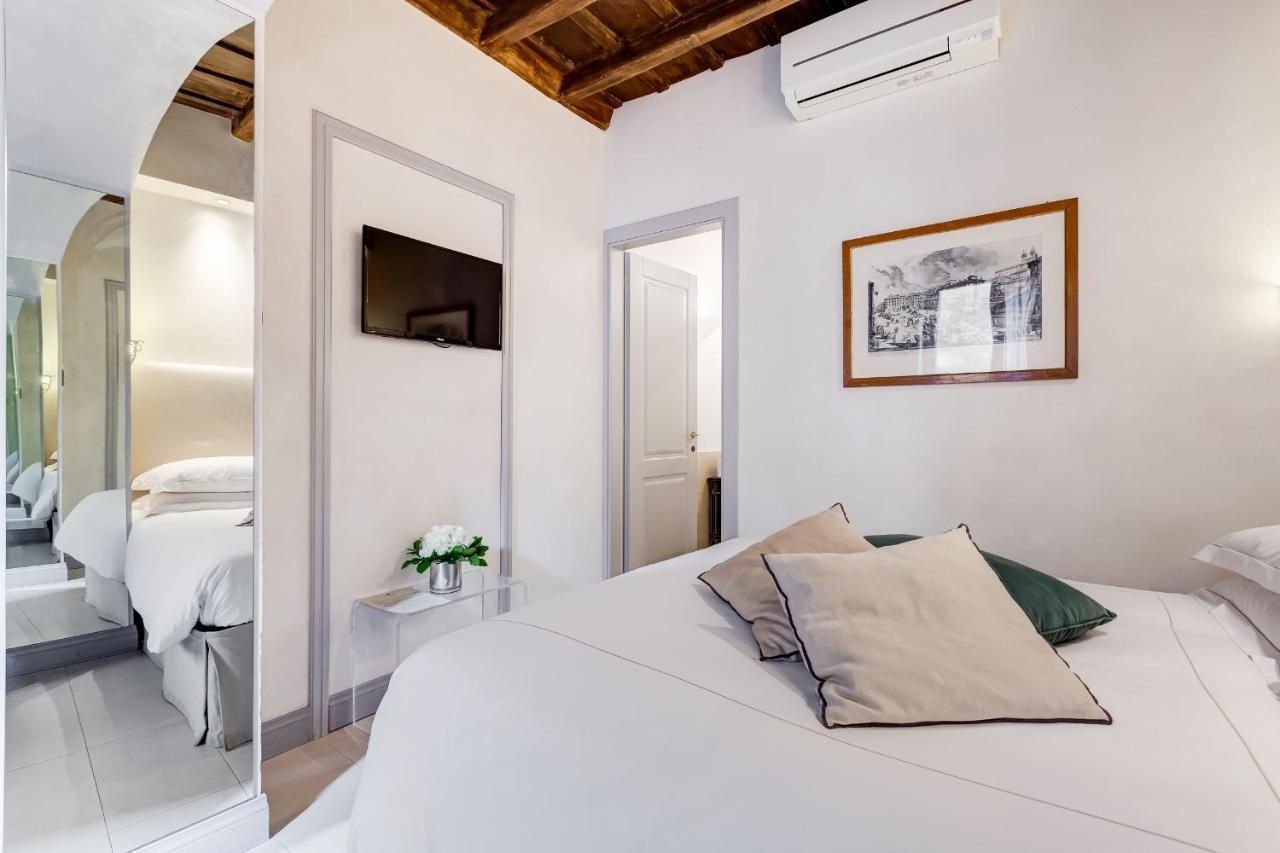 Rome Frattina27 Hotel Bagian luar foto