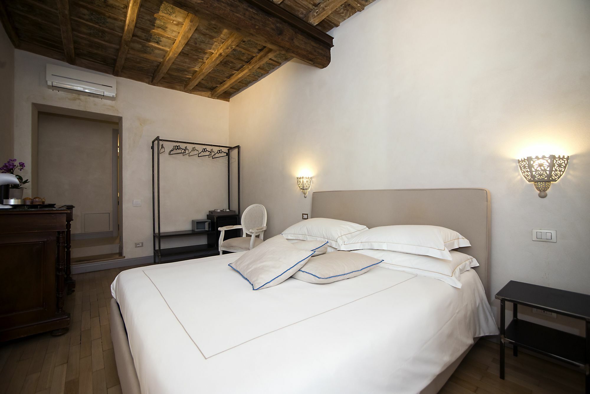 Rome Frattina27 Hotel Bagian luar foto
