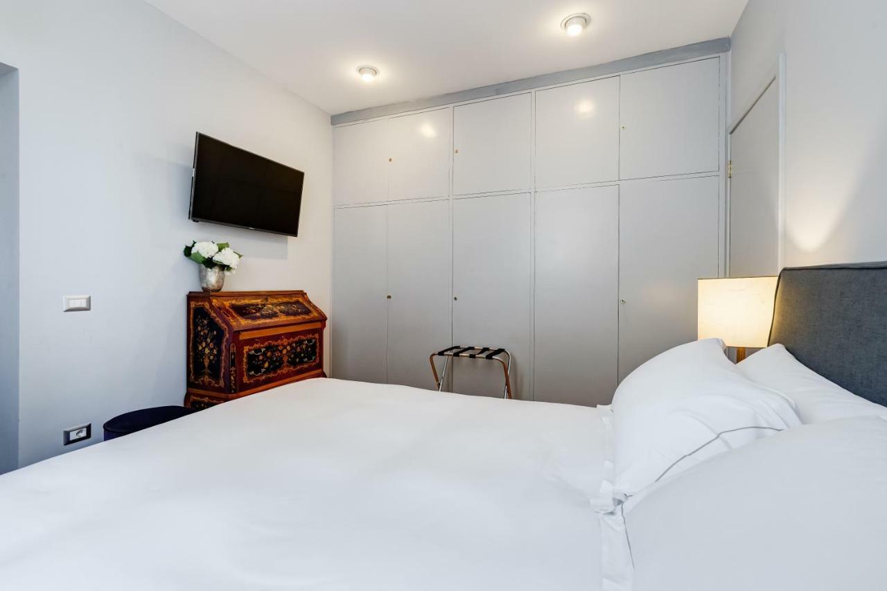 Rome Frattina27 Hotel Bagian luar foto