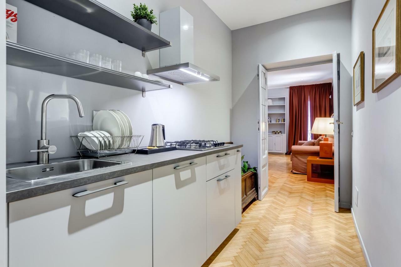 Rome Frattina27 Hotel Bagian luar foto